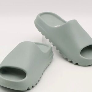 Yeezy Slides Women Sage